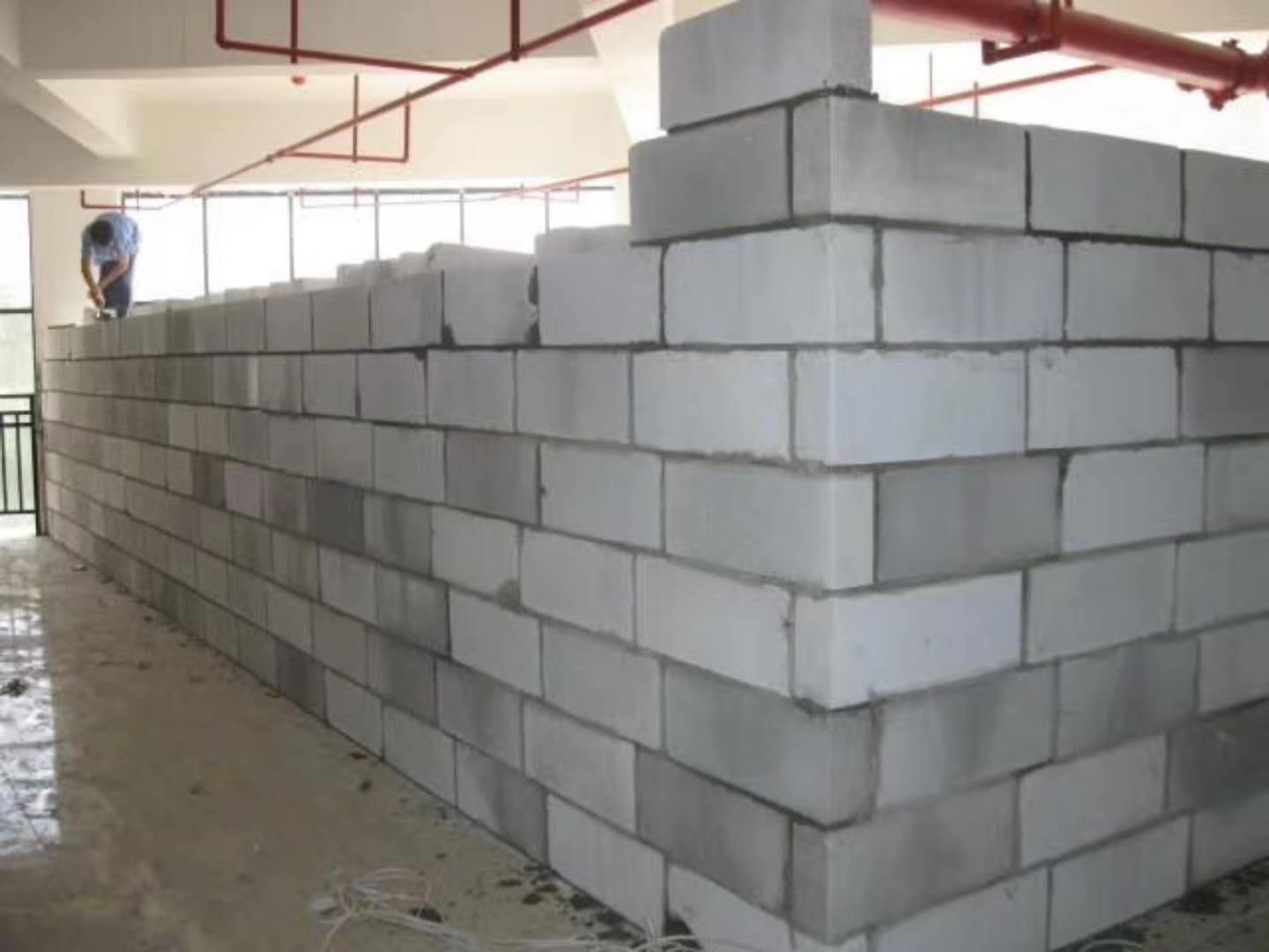 防城蒸压加气混凝土砌块承重墙静力和抗震性能的研究